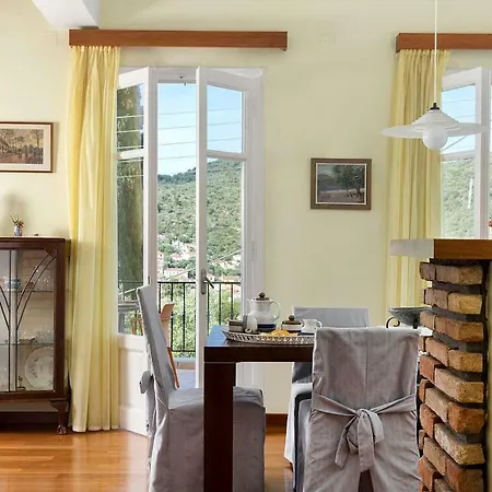 فيلة Yellow House Ithaca *