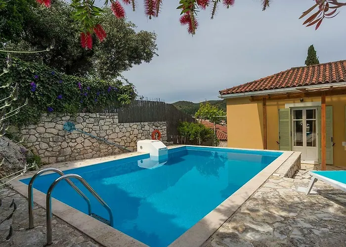 Yellow House Ithaca فيلة فاثي