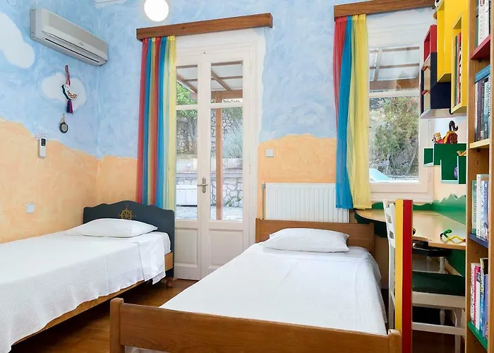 فيلة Yellow House Ithaca